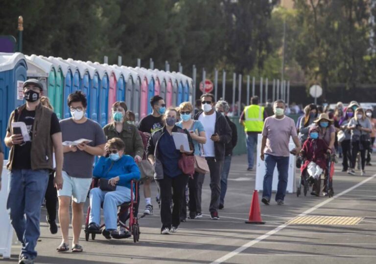 לוס אנג'לס מעלה הילוך: התרעת חירום תשלח לכל תושבי העיר בקריאה להגיע להתחסן