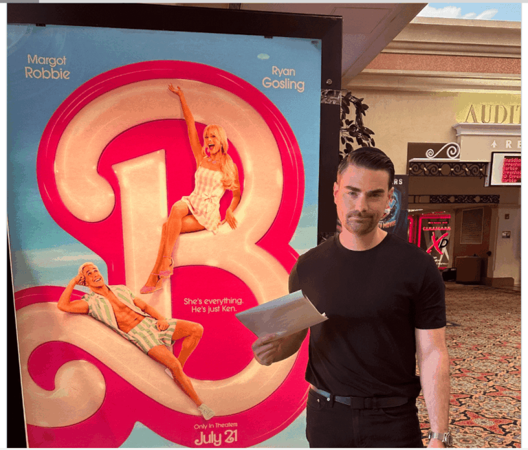 המתקפה של בן שפירו על הסרט "ברבי" משגעת את אמריקה: השליך את הבובה לפח זבל והעלה אותה באש. צפו בסרטון