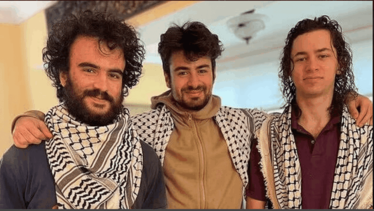 על רקע המלחמה בין ישראל לחמאס: מכירות של כאפיות בארה"ב כמעט הוכפלו. מי מייצר אותן