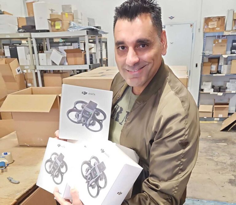 “אנחנו סוג של שגרירים; על כל ישראלי שחי כאן מוטל התפקיד הזה"
