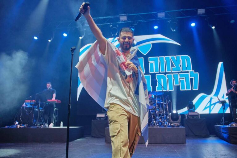 עדן חסון בלוס אנג'לס: "אל תירא ישראל"