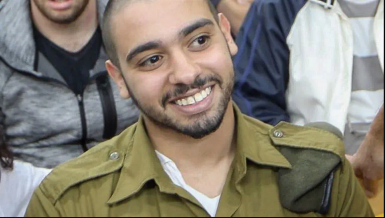 שמונה שנים אחרי הירי: ארה"ב אוסרת על אלאור אזריה ובני משפחתו להיכנס לשטחה