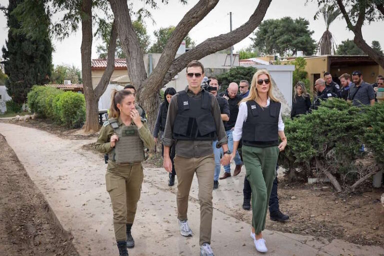 חקירה בסנאט: החותן היהודי של טראמפ גייס מיליארדים, גבה דמי ניהול – ולא חילק רווח למשקיעים
