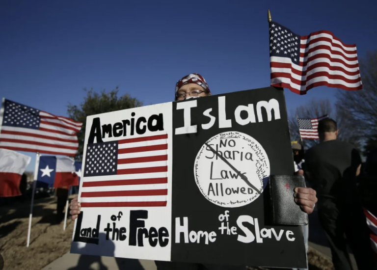 טקסס בעקבות וירג'יניה ופלורידה: המדינה תובעת את ארגון "מוסלמים אמריקאים למען פלסטין" בעקבות תמיכתו המוצהרת בחמאס